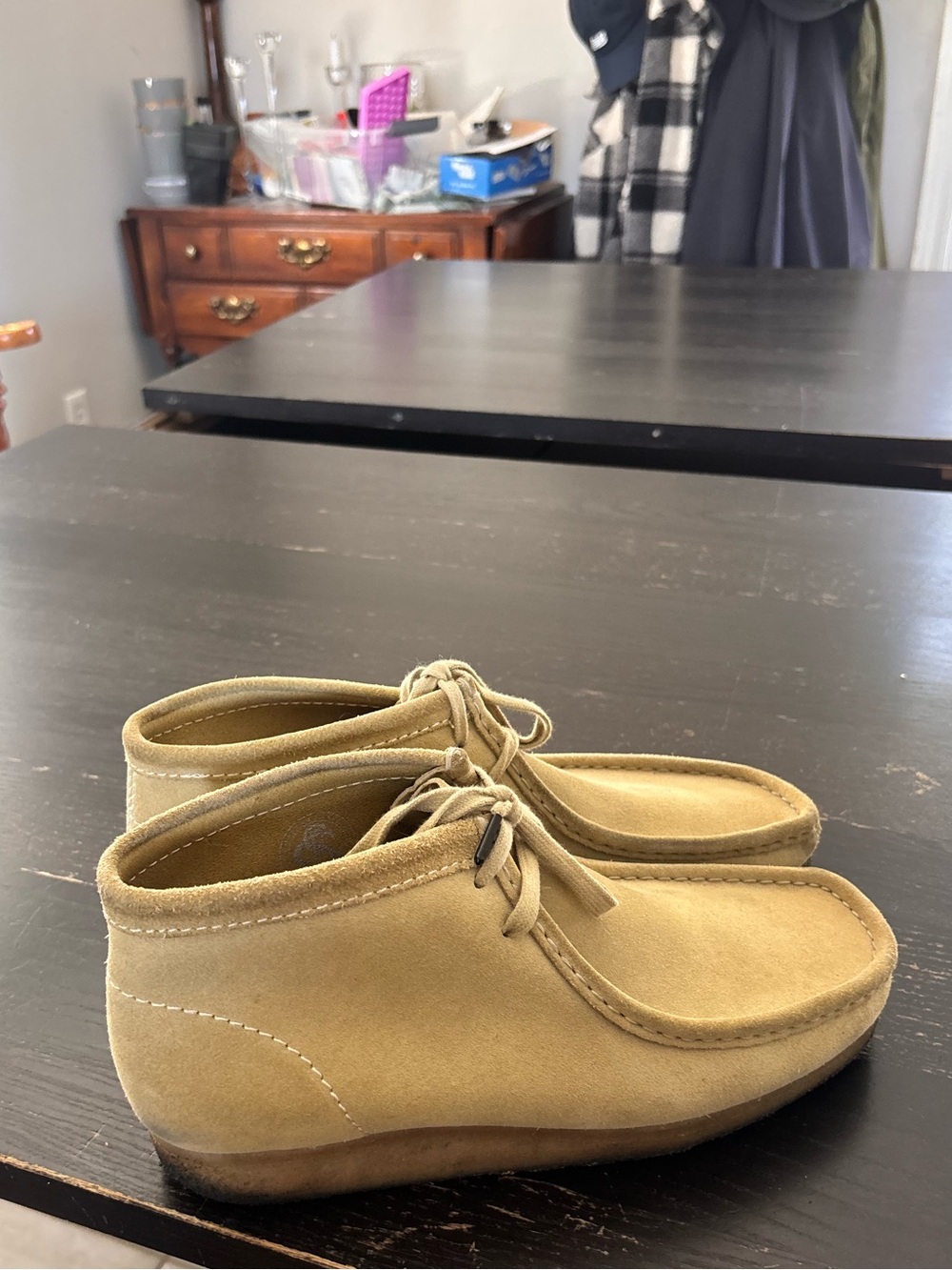 Clarks Men's Suede Chukka Boots in Light Tan